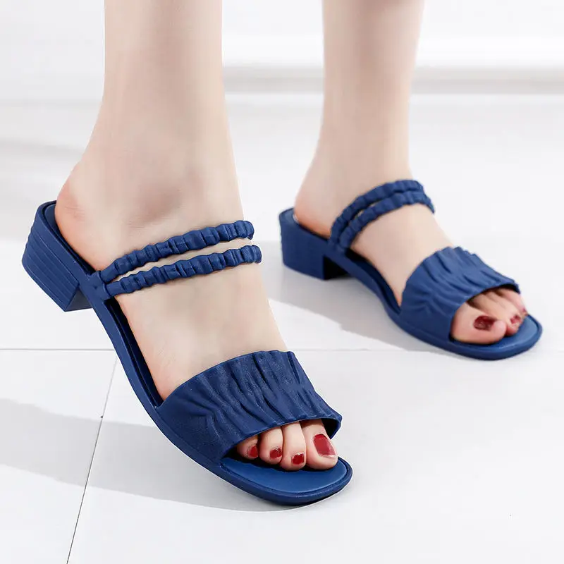 2022 neue Frauen Indoor Boden Flache Schuhe Plus 43 Sommer Nicht-Slip Flip-Flops Bad Hause Hausschuhe Weibliche Comfy glänzenden Nieten Rutschen