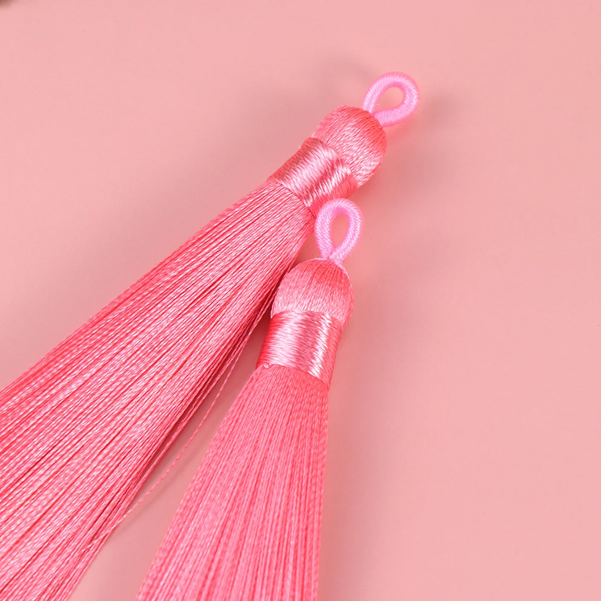 

20Pcs Ice Silk Tassel Jewelry Dangler Long Lightweight Straight Solid Color Hanging Tassel Earras Pendant Gift