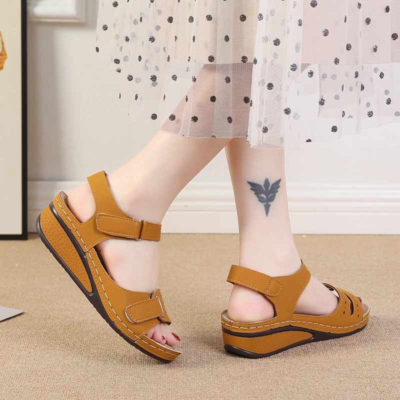 صنادل نسائية لصيف 2025 خياطة ناعمة للسيدات أحذية شاطئ مسطحة مريحة للمشي شباشب نسائية عصرية Sandalias De Mujer #4