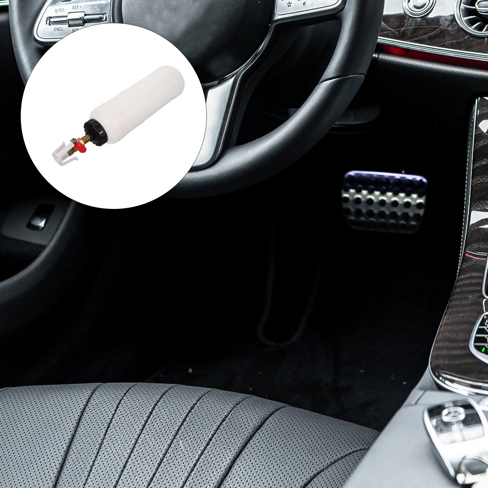 

Brake Fluid Replacement Tool Plastic Metal Refill Bottle Leak Proof Brake Bleeder Kit Pneumatic Pressure Air