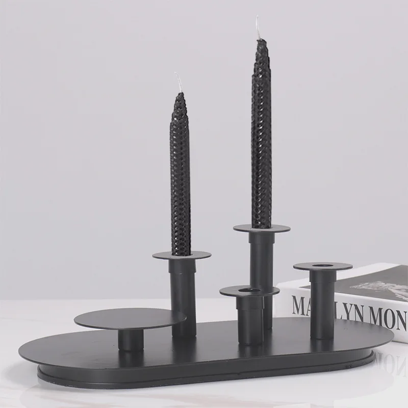 

Simple modern magnet black and white creative transformation candlestick table decoration ornament model room villa dining table