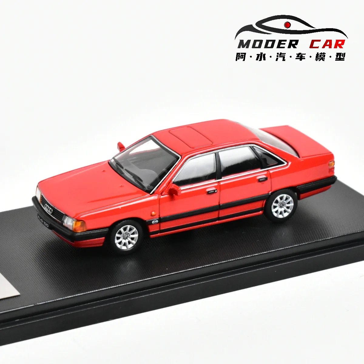 RM 1:64 100 C3 1989 Diecast Model Car