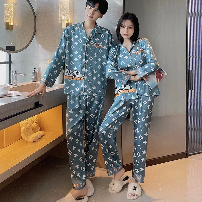 Light luxury Couples Home Furnishing Long sleeved Thin Rayon Open Front Korean Cartoon Home Outerwear Large Size Pajamas