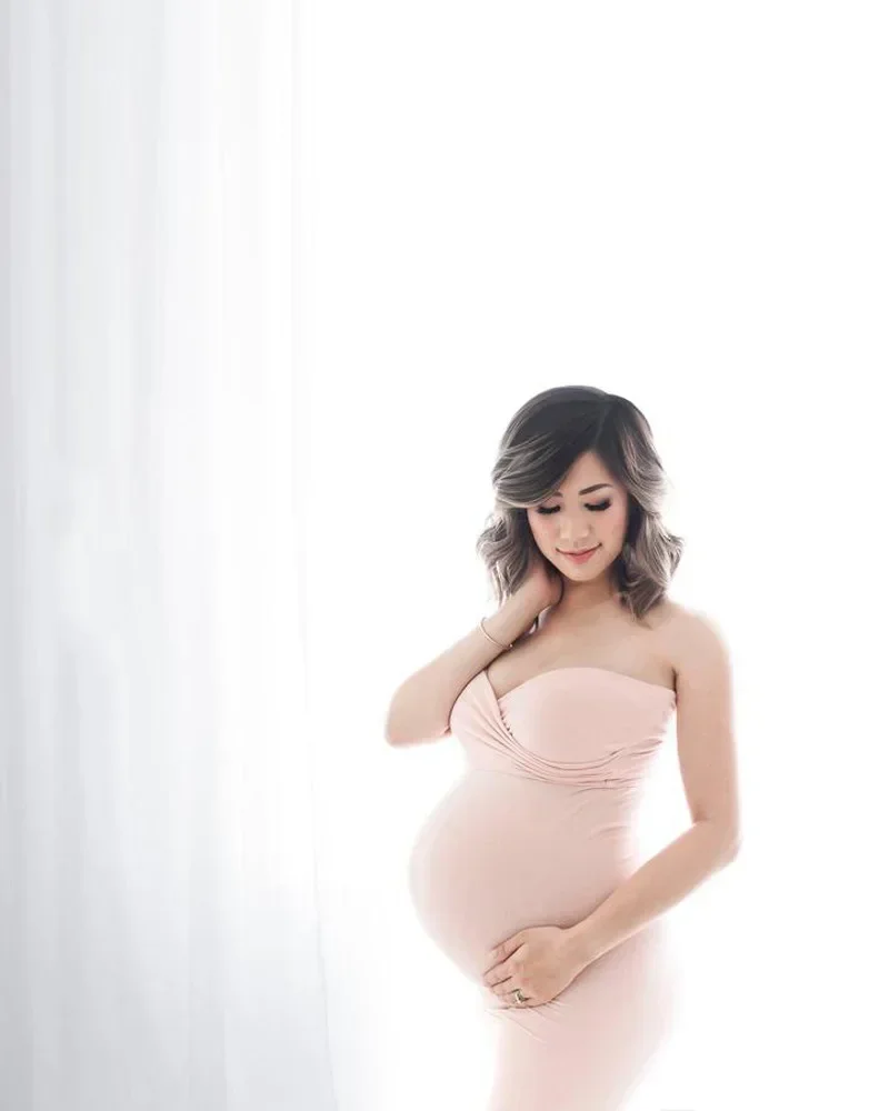 

Classic Long Dress With Black Cape Pregnant Woman Dress For Photo Shoot Maternity Photography Sleeveless low cut tail dress