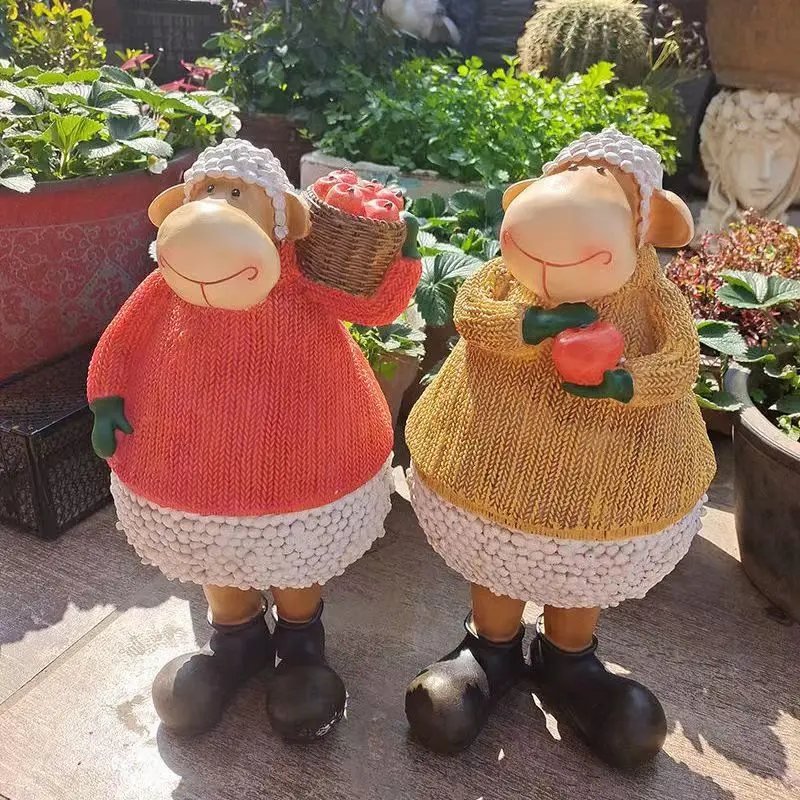Country Garden Decor Resin Sheep Statue for Yard Cute Farmhouse Animal Ornament Weatherproof Kindergarten Playground Sculpture