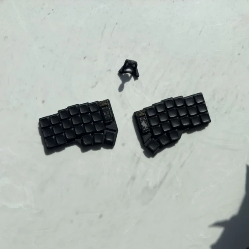 كورن مع لطيفة! عرض لوحة المفاتيح الميكانيكية المقسمة المخصصة Zmk بلوتوث السلكية المزدوجة الوضع سبليت Ergo مجموعة لوحة المفاتيح Kailh Chocv1 #6