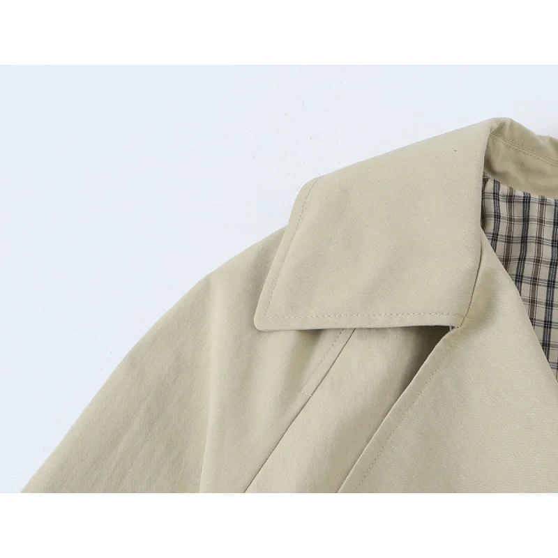 Minimalistische, figurbetonte Jacke für Damen mit Reverskragen und Knopfverzierung, verstellbare Taille, Damen-Herbstmantel mit langen Ärmeln. – Detail 8