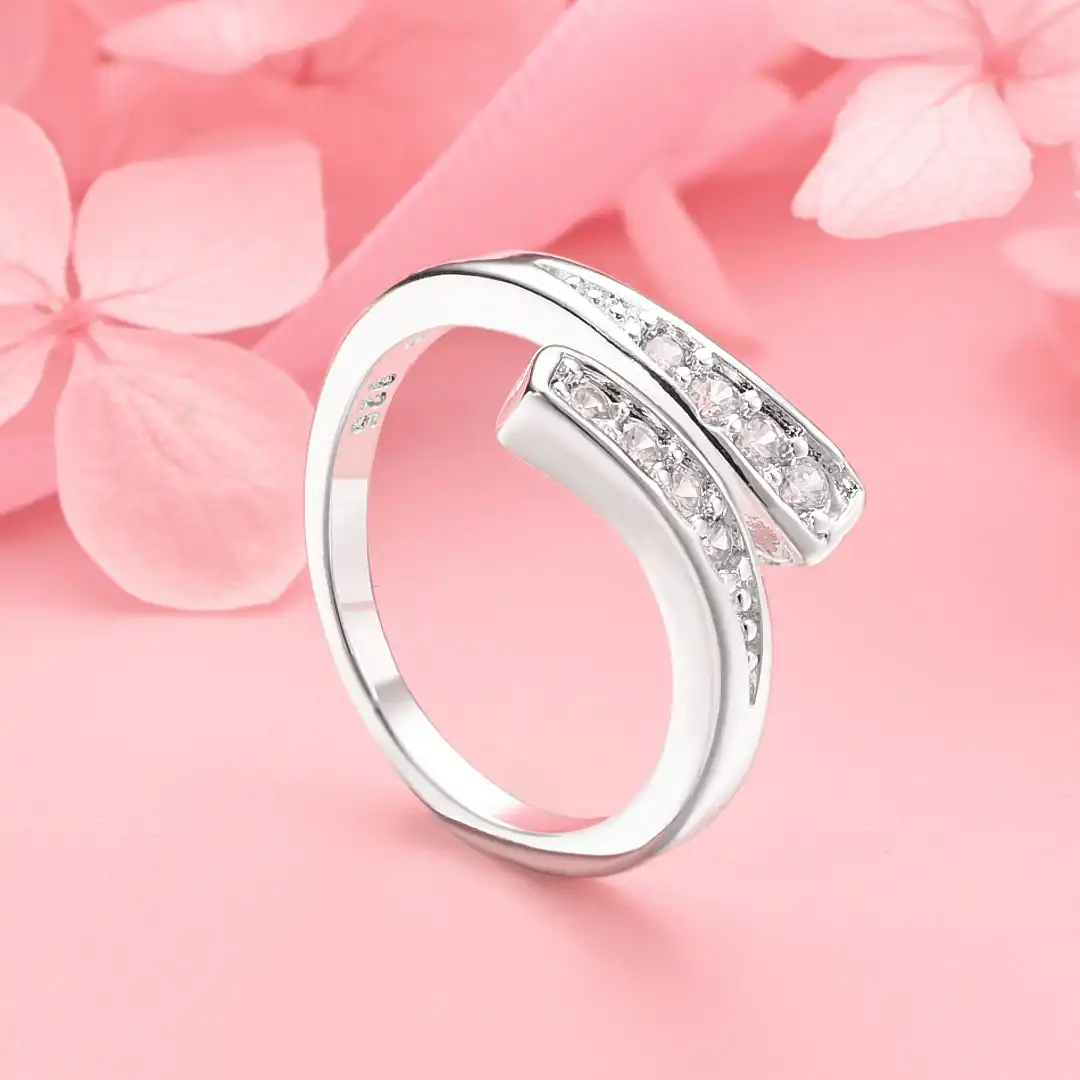 

1pcs 925 Sterling Silver Exquisite Zircon Ring Fashion Women Accessories Temperament Party Wedding Gift Jewelry