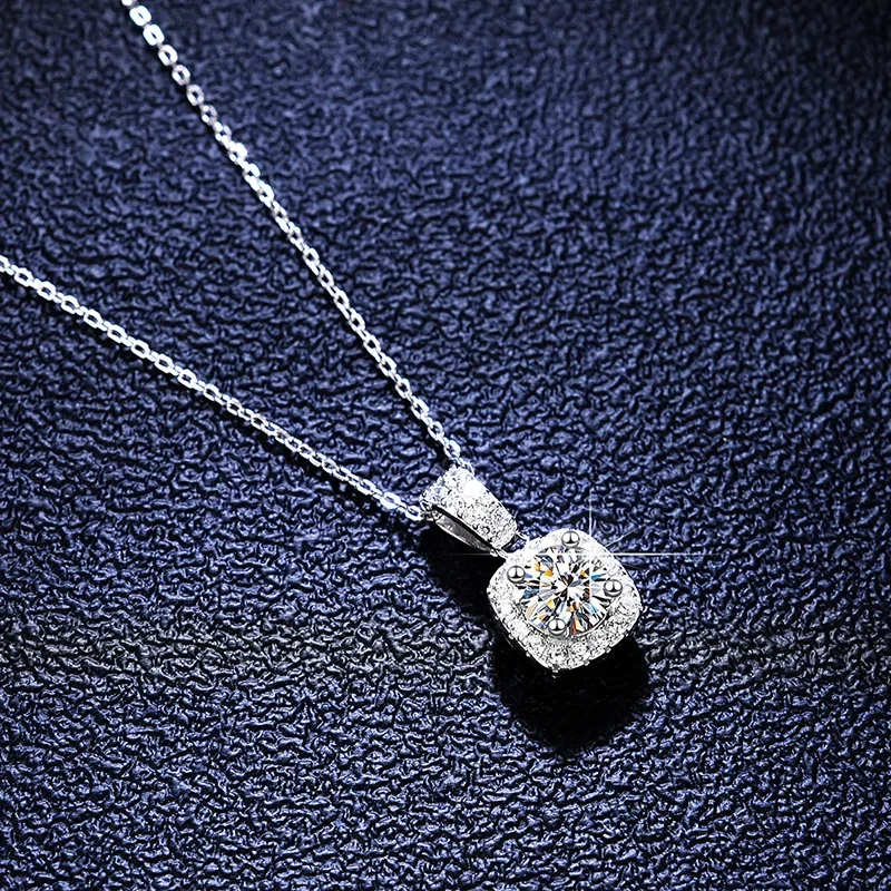 Pt950 Platinum Necklace with 1 Carat Moissanite Diamond Square Bag Pendant, Luxury Wedding Gift for Her