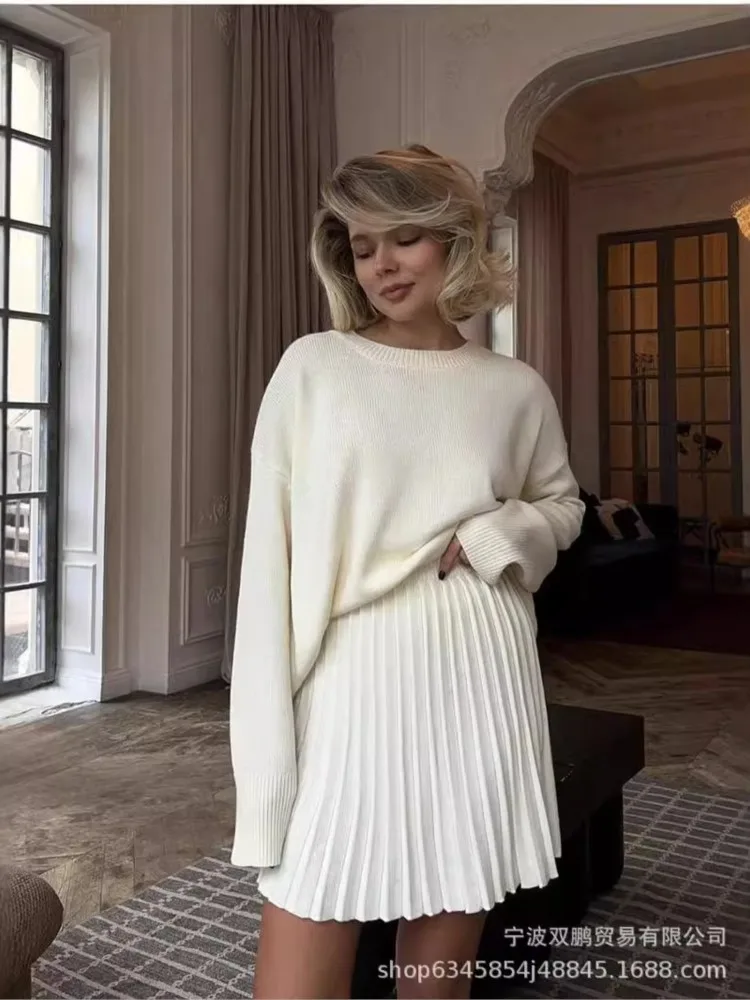 

2025 Solid Color 2 Pieces Set For Woman All-match Two Piece Outfits Pleated Skirt Mini Skirts Sweater Knitted Pullover Commuting