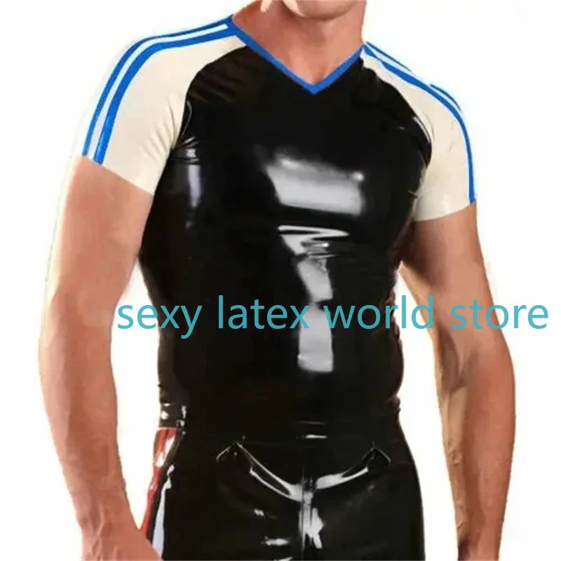 haut-a-manches-courtes-en-latex-a-bandes-bleues-et-t-shirts-noirs-et-blancs-a-col-en-v