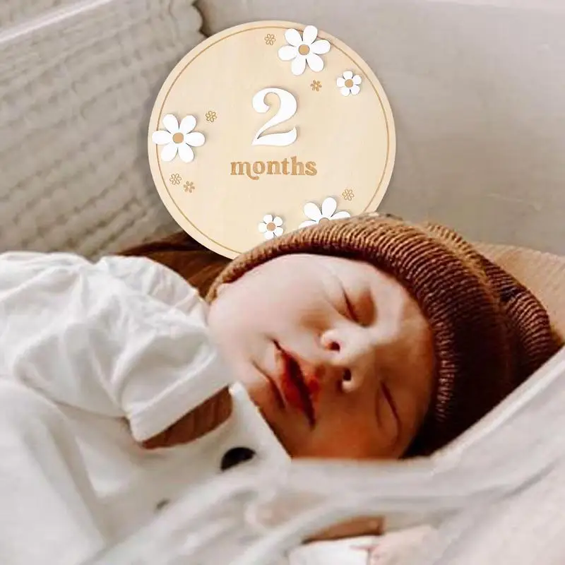 10pcs Baby Memorial Card Printed Memorial Circular Board Months Signs Card Wooden Monthly Baby Birth Announcement Board