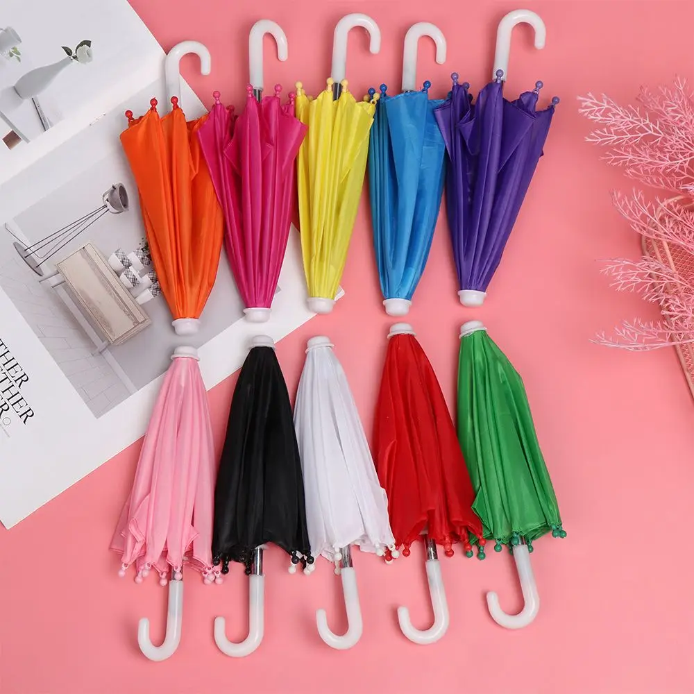 Spielzeug-Regenschirm Mini-Regenschirm Regenbekleidung Baby-Puppen-Zubehör Geburtstagsgeschenk für Kinder