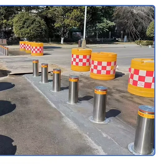 치공 교통 장벽 학교용 36V 스테인리스 스틸 볼라드 주차 금지 870mm 주차 차단기 자동 유압 볼라드