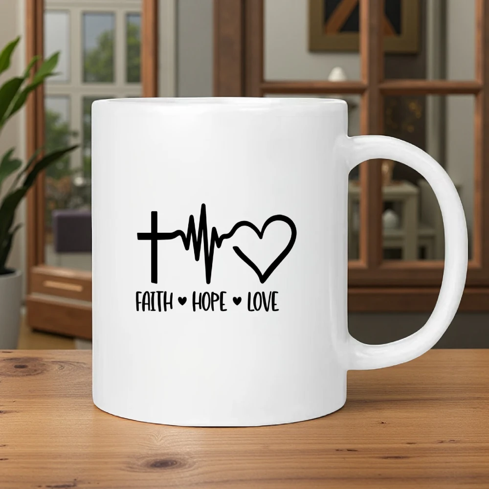 

A ceramic mug with a heart-pounding design | Suitable for coffee, tea, and milk; heat-resistant and machine washable.
