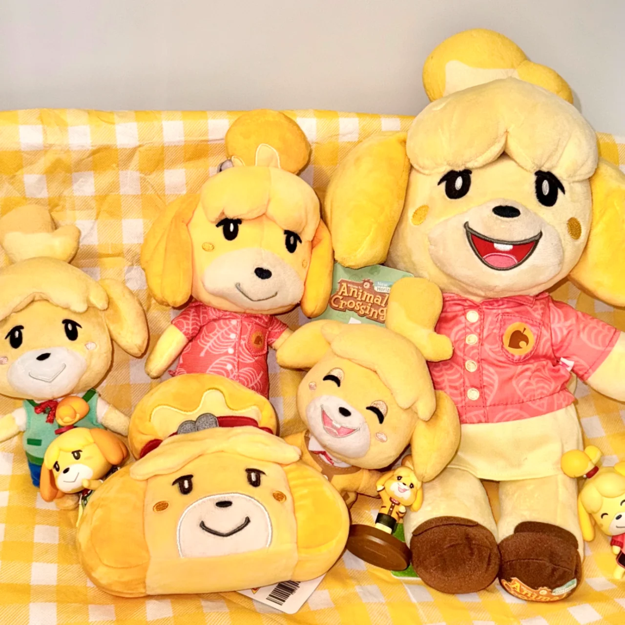 Bandai Animal Crossing peluche de juguete Isabelle Goldie Marshal Sasha Raymond lindo coleccionable curación compañero Merch regalo perfecto