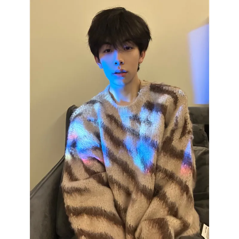 

Вязаный свитер с полосками в стиле зебры, мужской, осенне-зимний, с круглым вырезом, свободного кроя, с длинными рукавами, удобный, винтажный, в американском стиле