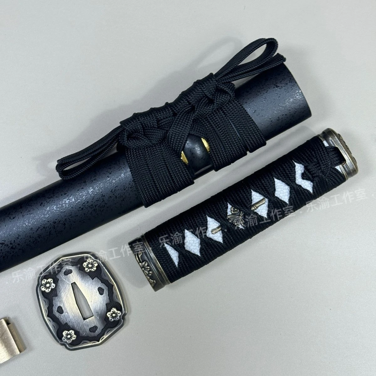 Exquisite Set Tsuka Handle Alloy Tsuba Handguard Habaki Seppa Hardwood Sheath For Real Samurai Katana Tanto Sword Parts