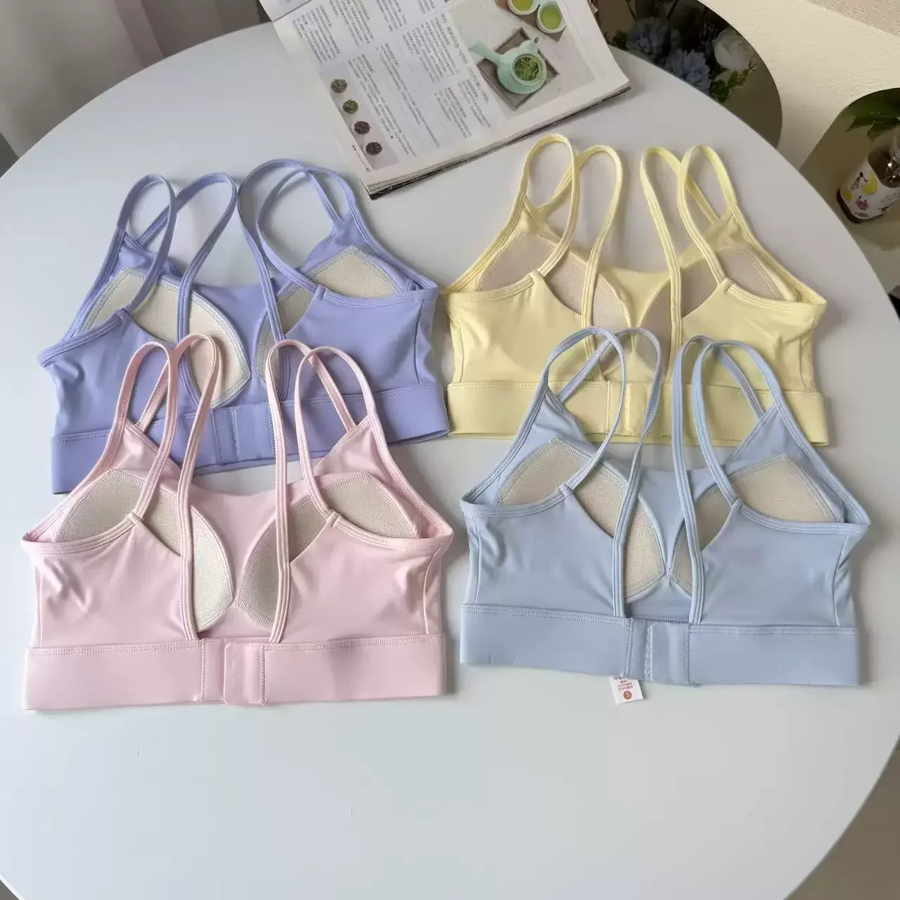 Women Yoga Sports Bra Push-Up Fixed Cup Breathable Quick-Drying Back Design Pilates Fitness Top for Running Beautiful Reduction