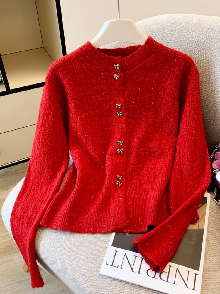 

Autumn Winter New Sle Women's Gold Button Sweater Faionable Lazy Long Sve Versatile Knitted Top Luxury Light