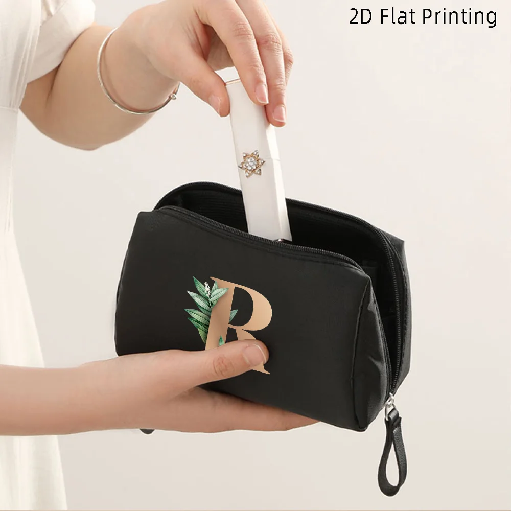 Kosmetiktasche mit 26 Buchstaben, florales Buchstabenmuster, tragbare Mini-Reisetasche für Damen, roter Umschlag, Kosmetik-Aufbewahrungstasche – Detail 4