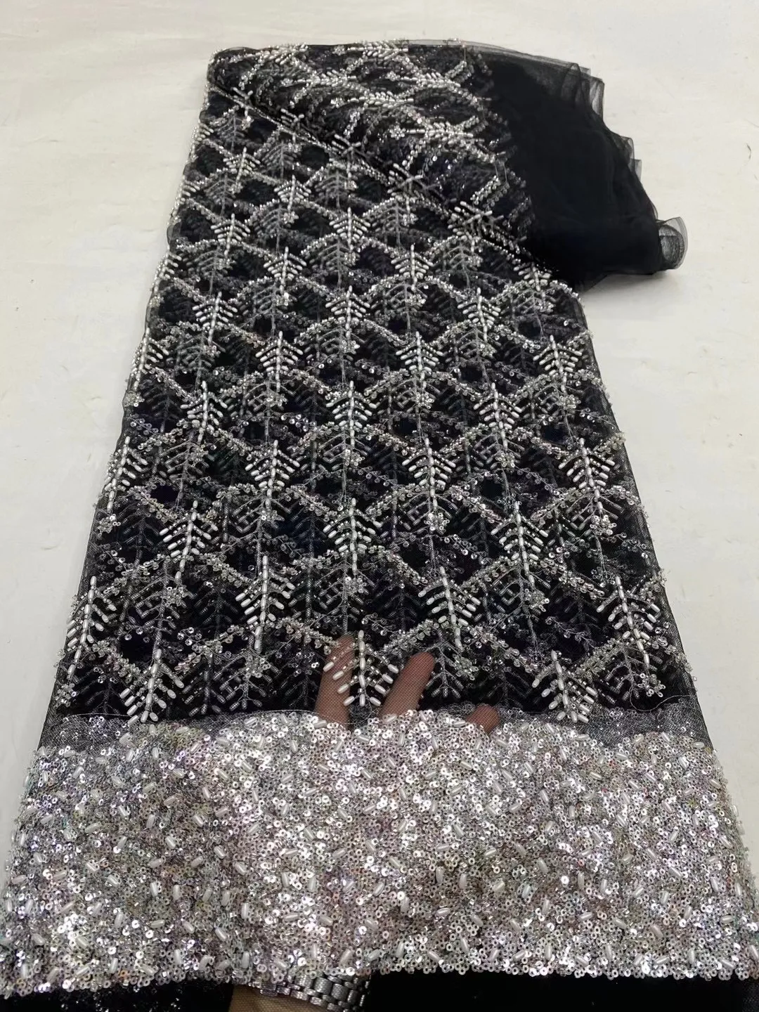 

Luxury African Sequins Lace Fabrics High Quality Embroidery French Nigerian Tulle Lace Fabric For Wedding Party