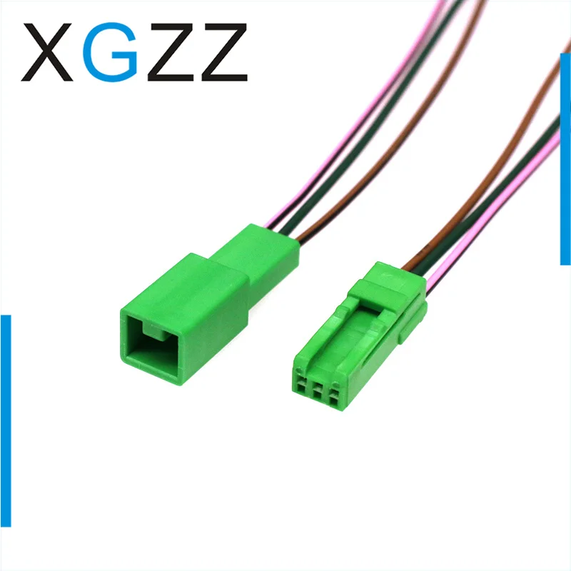 IL-AG9-3P-S3C1/IL-AG9-3S-S3C1 is suitable for the Honda Civic anti glare interior rearview mirror connector plug