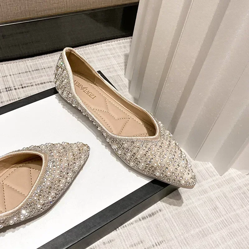 Plus Size Women\'s Flat Shoes 2024 New Rhinestone Pointed Toe Party Bride Wedding Shoes Fashion Loafers Female Slip on Boat Shoes