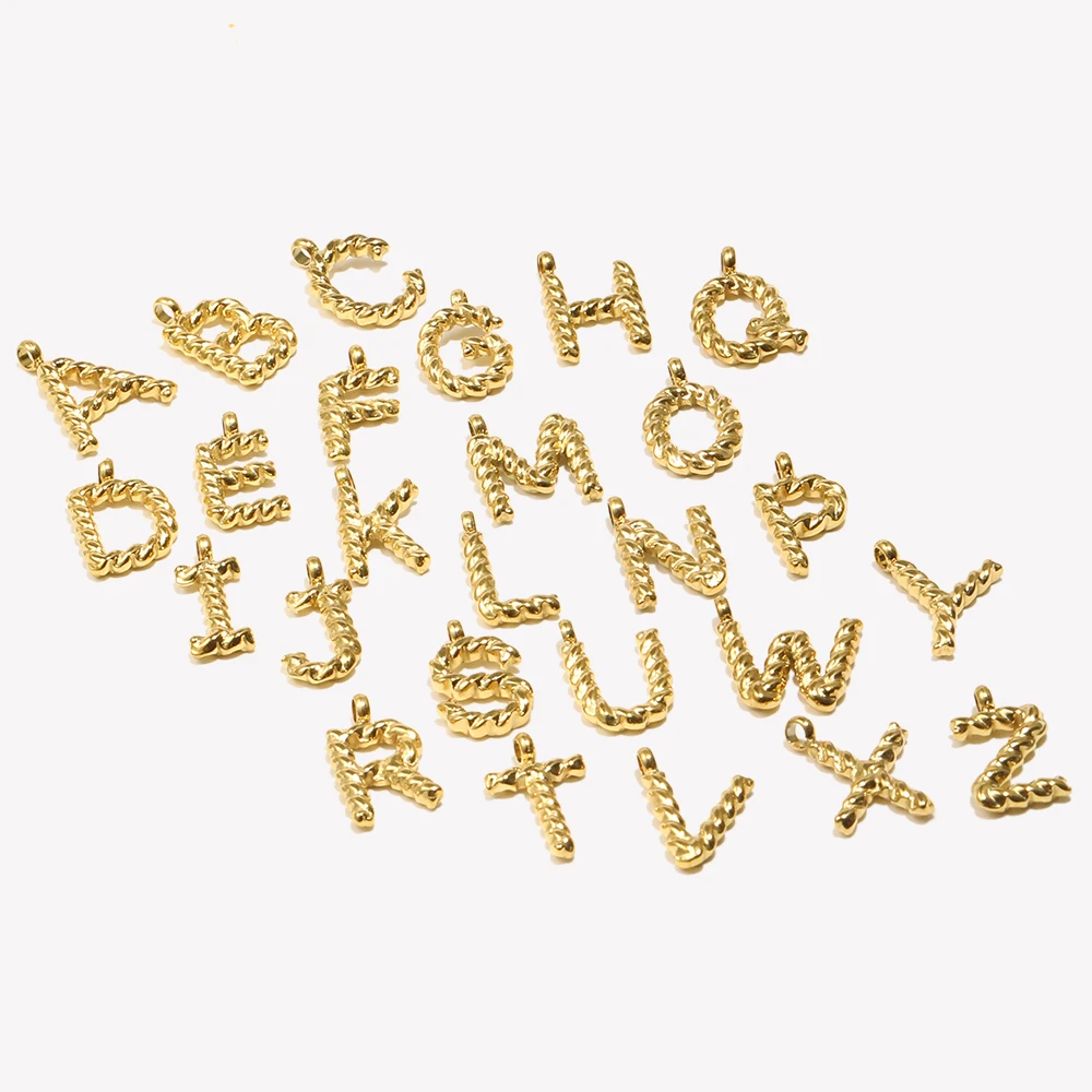 E.B.belle Mini Twists Letter Gold Pendant Hipoalergiczne akcesoria pozłacane 18K Zawieszki ze stali nierdzewnej 316L — zdjęcie 4