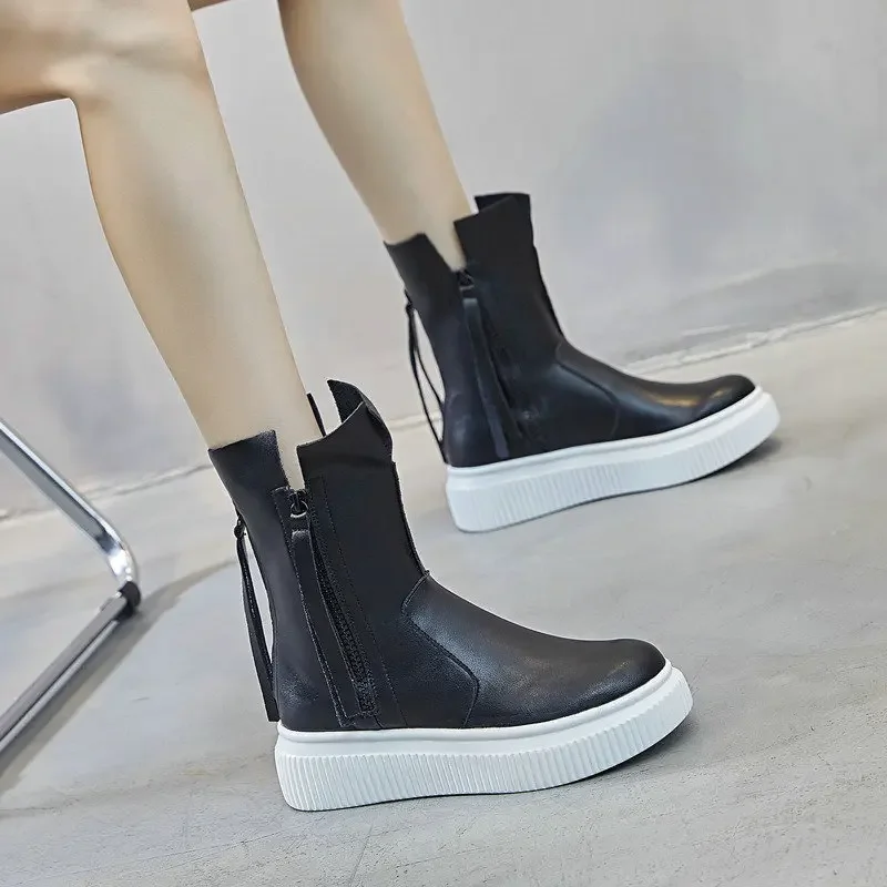 2025 حار بيع الصيف أحذية منصة جديدة المرأة جلد البقر أحذية مثقبة الأحذية الباردة شرابة الأحذية المد