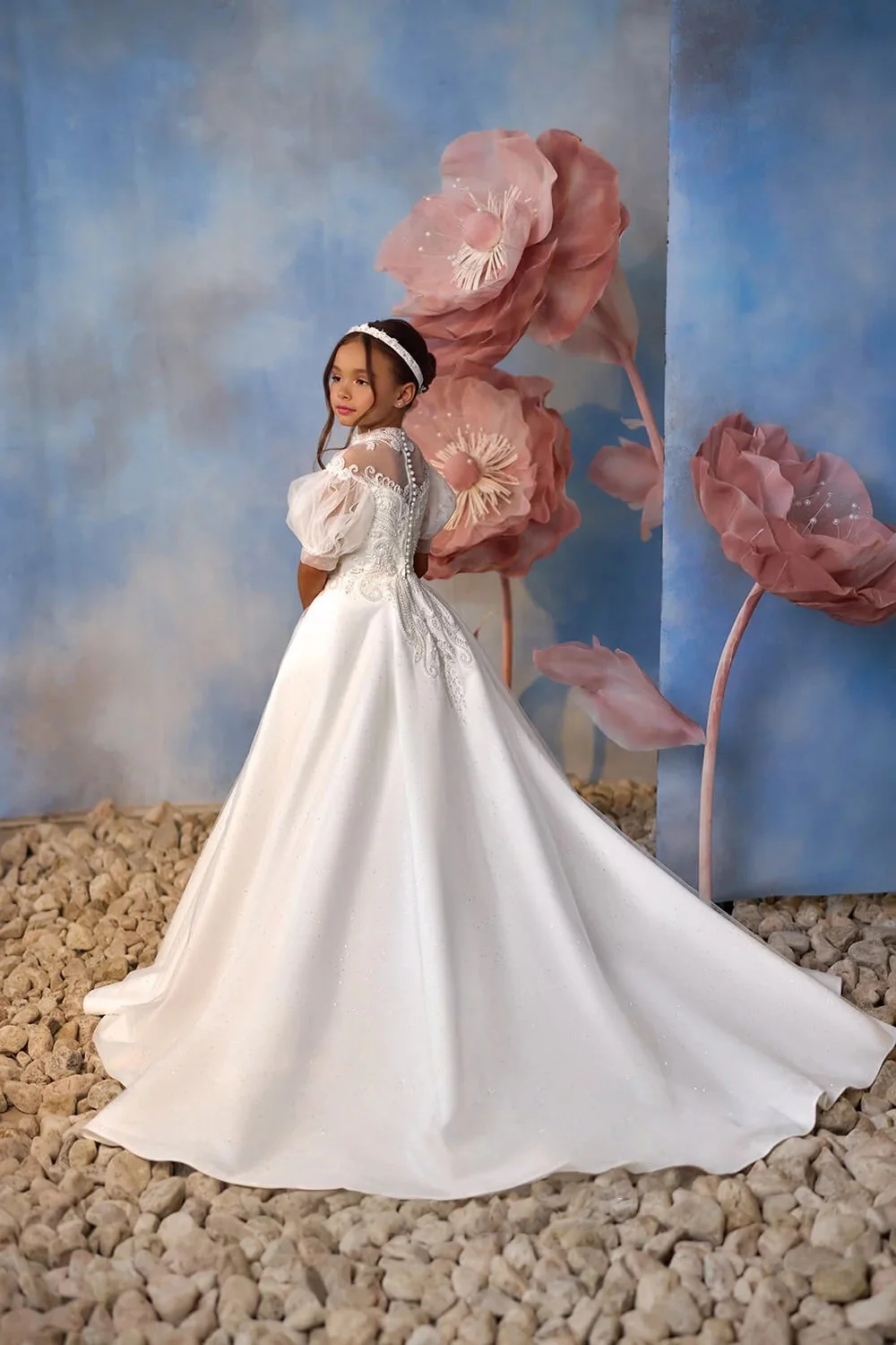 Custom JDY High Puff Sleeve Lace Neck Satin Trailing Flower Girl Dress Wedding Party Gown Birthday Pageant Dress فساتين اطفال
