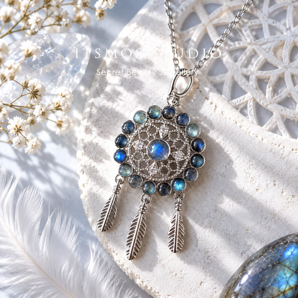 ITSMOS Natural Labradorite Dreamcatcher Pendant Necklace Blue Flash Ethnic Jewelry Healing Crystal Boho Gift for Women