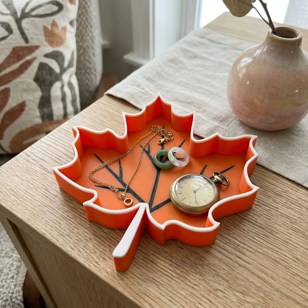 3D Printed Maple Leaf Trinket Tray Plastic Maple Outline Autumn Leaf Storage Tray Minimalist Fall Theme Desktop Jewelry Holder