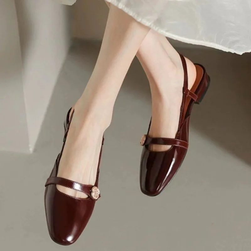 Sandals Woman Luxury Small Group Wine Red Retro Sandals Women's Bag Top Mary Jane Shoes Back Air Low Heel Shoe Round Toe Sandals