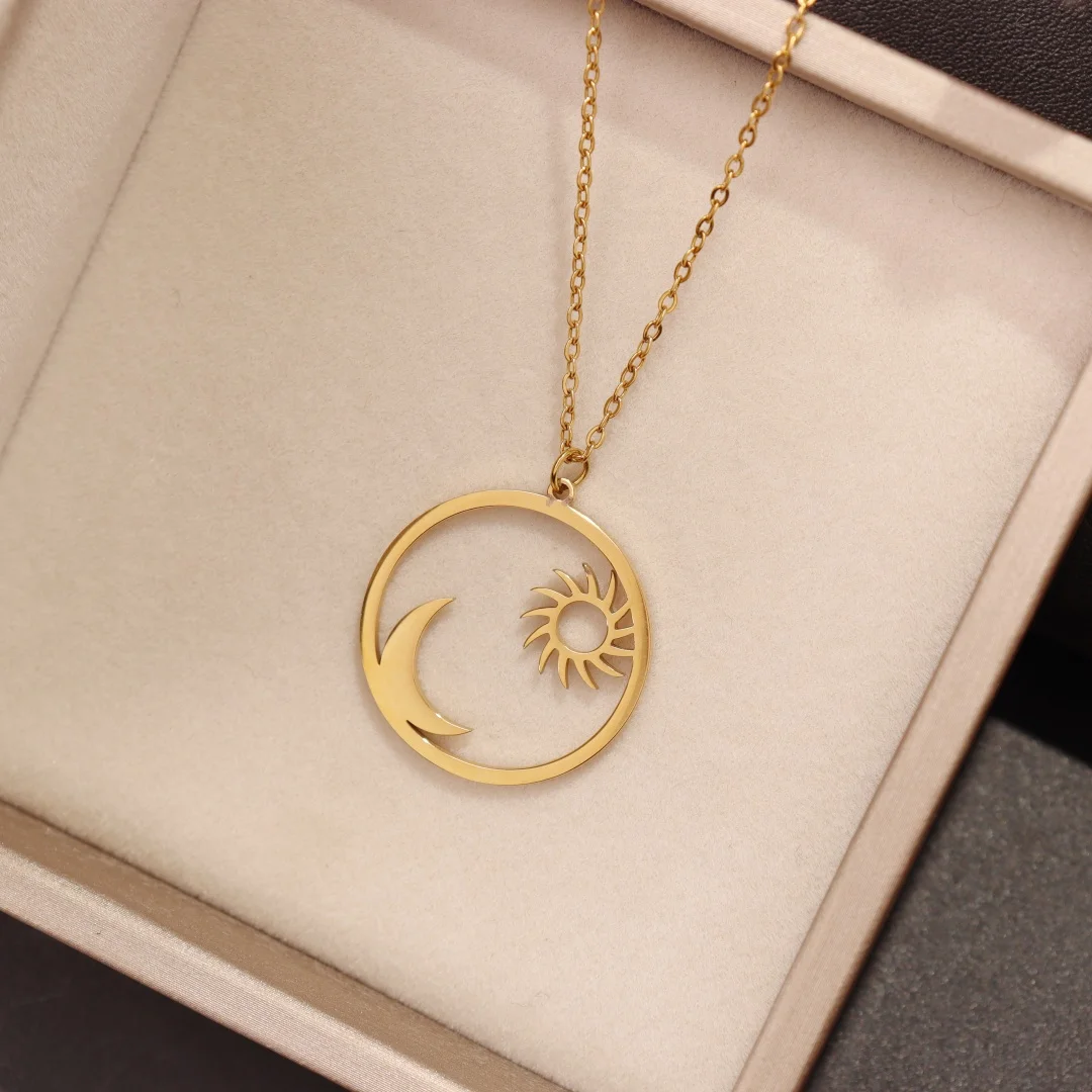 Stainless Steel Geometric Necklace For Women Fashion Sun Sunflower Pendant Clavicle Chain Aesthetic Jewelry Accessories Femme