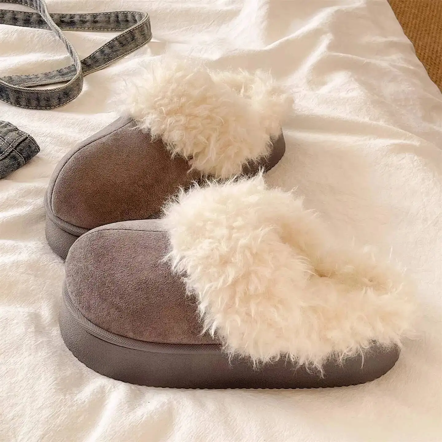 

Winter New Fashion Furry Home Slippers For Women Thick-Soled Closed Toe Anti Slip Home & Outdoor Fleece Lined Warm Cotton Shoes