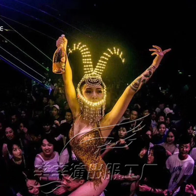 Male And Women Models Nightclub Bar Catwalk Show LED Luminous Horns Headdress Stage Performance Wear Female Singer Props DWY2895