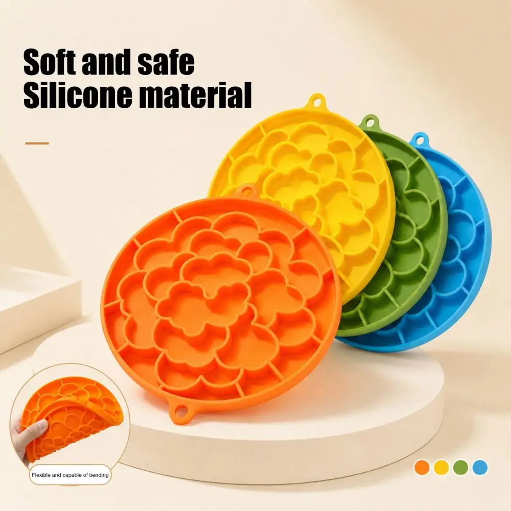 Slow Feeder for Wet Dry Food Pet Slow Feeder Mat for Dogs Cats Soft Silicone Lick Mat with Thick Treat Design for Kibbles