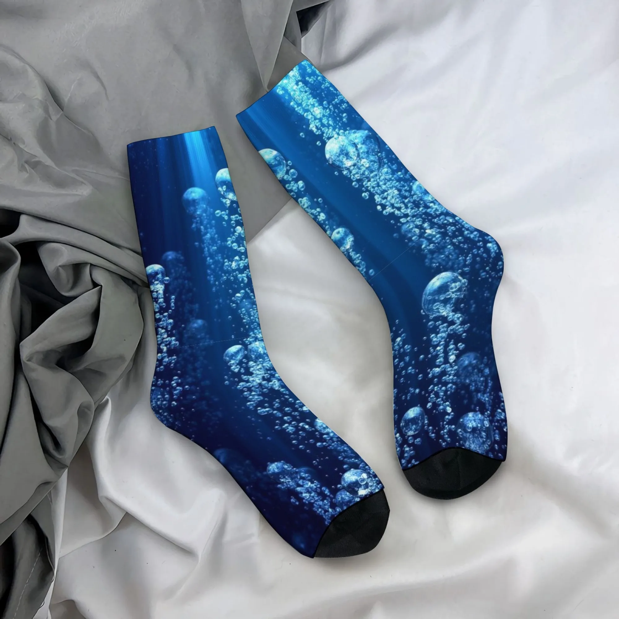 Deeply love bubble print men's socks, comfortable, breathable non-slip casual socks perfect for crazy parties and holiday gifts.