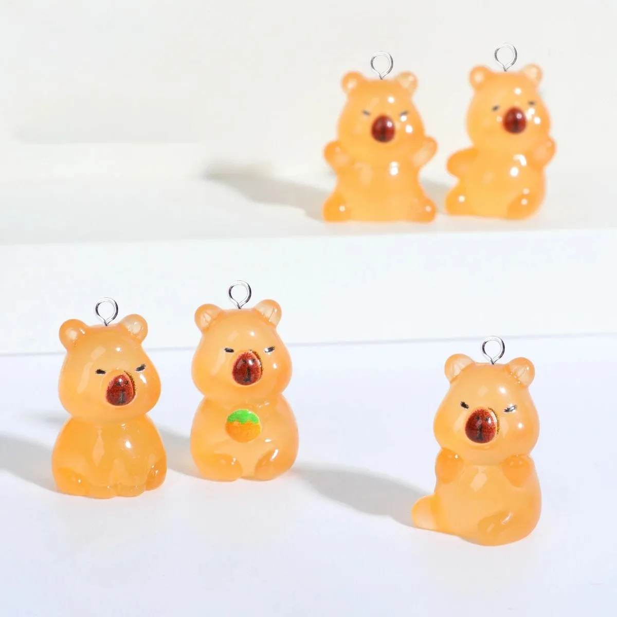 10Pcs Kawaii Glow In Dark Capybara Resin Flatback Charms Cute Noctilucent Animal Pendants For DIY Earrings Jewelry Making