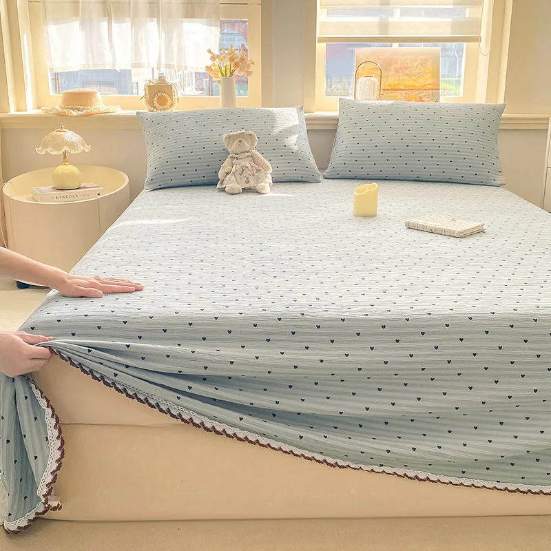 Crinkled Gauze Heart Printed Flat Bed Sheet with Lace Double/Queen/King Size Bed Cover Simple Style Top Sheets sabana para cama