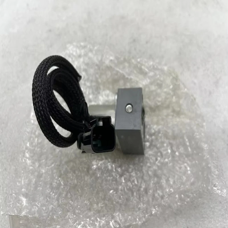 Válvula piloto de bomba hidráulica de válvula solenoide 702-21-57500 702-21-57600 702-21-55901 para piezas de excavadora PC200 PC220