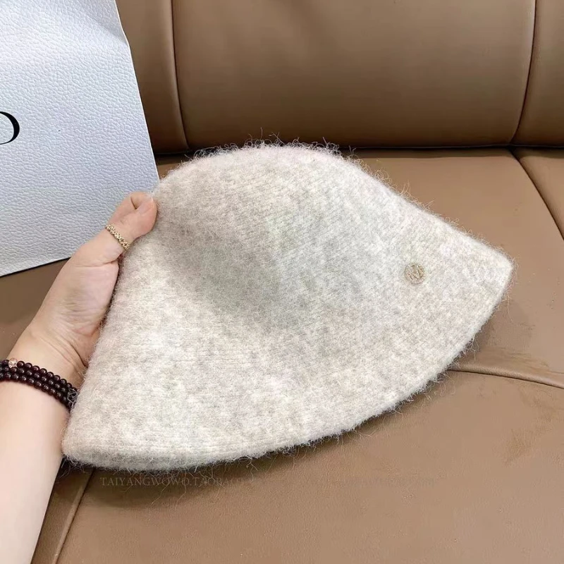 2025 مصمم م الصوف قبعة بحافة دافئة للنساء موضة صياد الشتاء Ins موضة السيدات رقيق بنما قبعات جرس حافة مستديرة #5