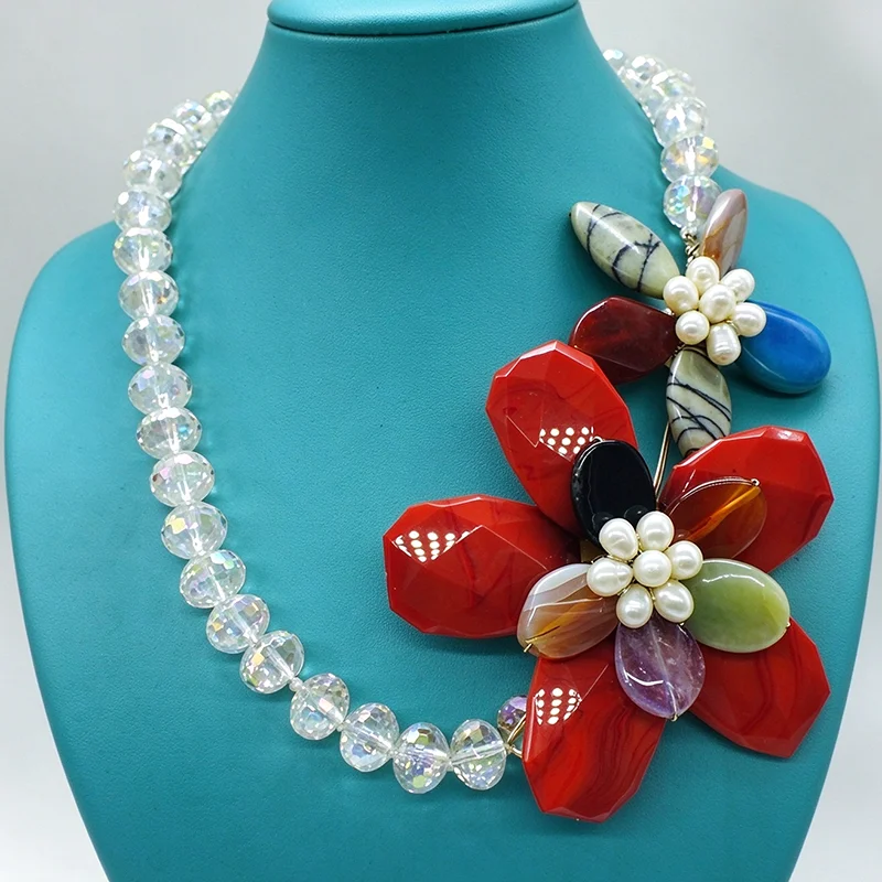 new 6-14-1508#  Sea Shells. Semi-precious stones. Hand-knit flower necklace
