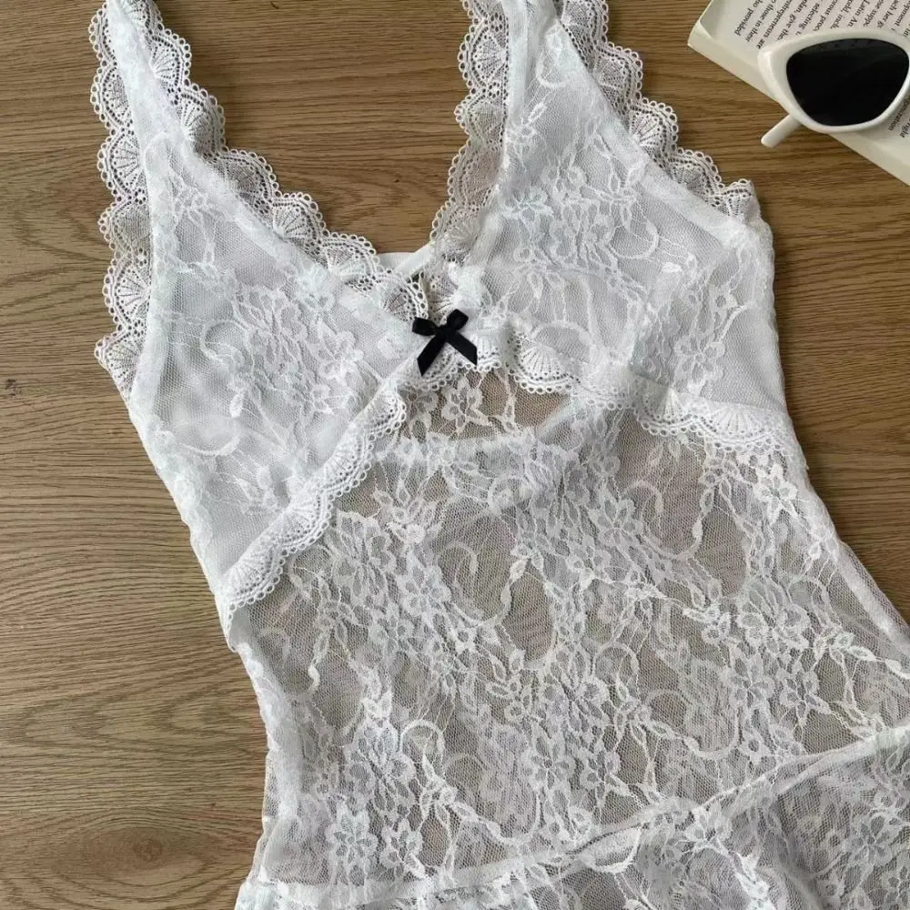 Vestido Halter de encaje transparente a la moda, faldas cortas con cordones y cuello en V, ropa de playa, vestidos picantes de estilo de niña, vestidos de fiesta para mujer