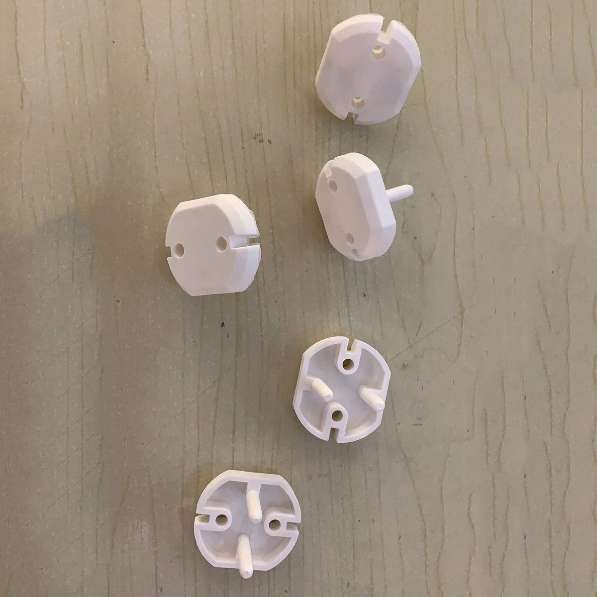 

5Pcs Outlet Covers Baby Proofing Plug Protectors No Tools Required Plug Socket Covers Socket Protectors