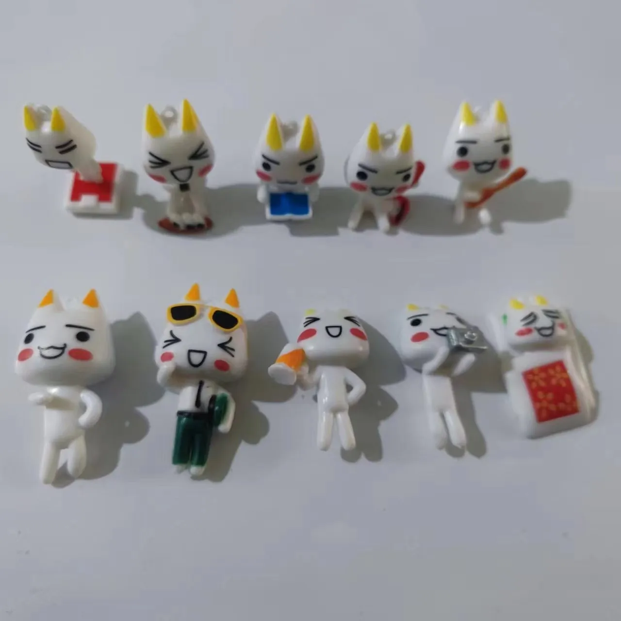 5/10Pcs Kawaii Toro Inoue Keychain Accessory Cute Action Anime Figurines Car Phone Keychain Charm Pendants Toys Figures Models