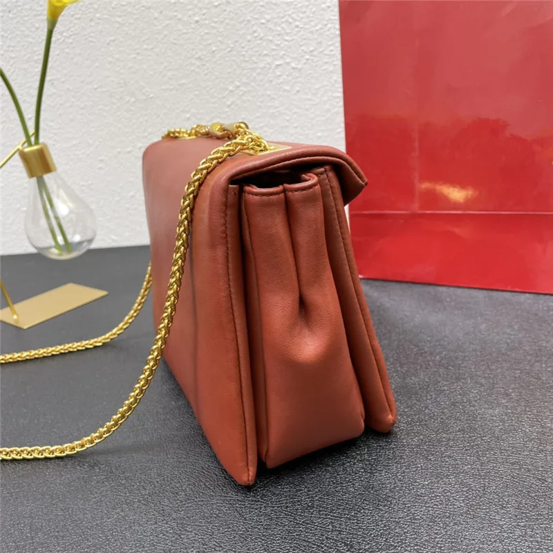 New Large Rivet Chain Small Square Bag Fashion One Shoulder Large Capacity Hand-held Diagonal Bag Top Brand Luxury Women\'s Bag