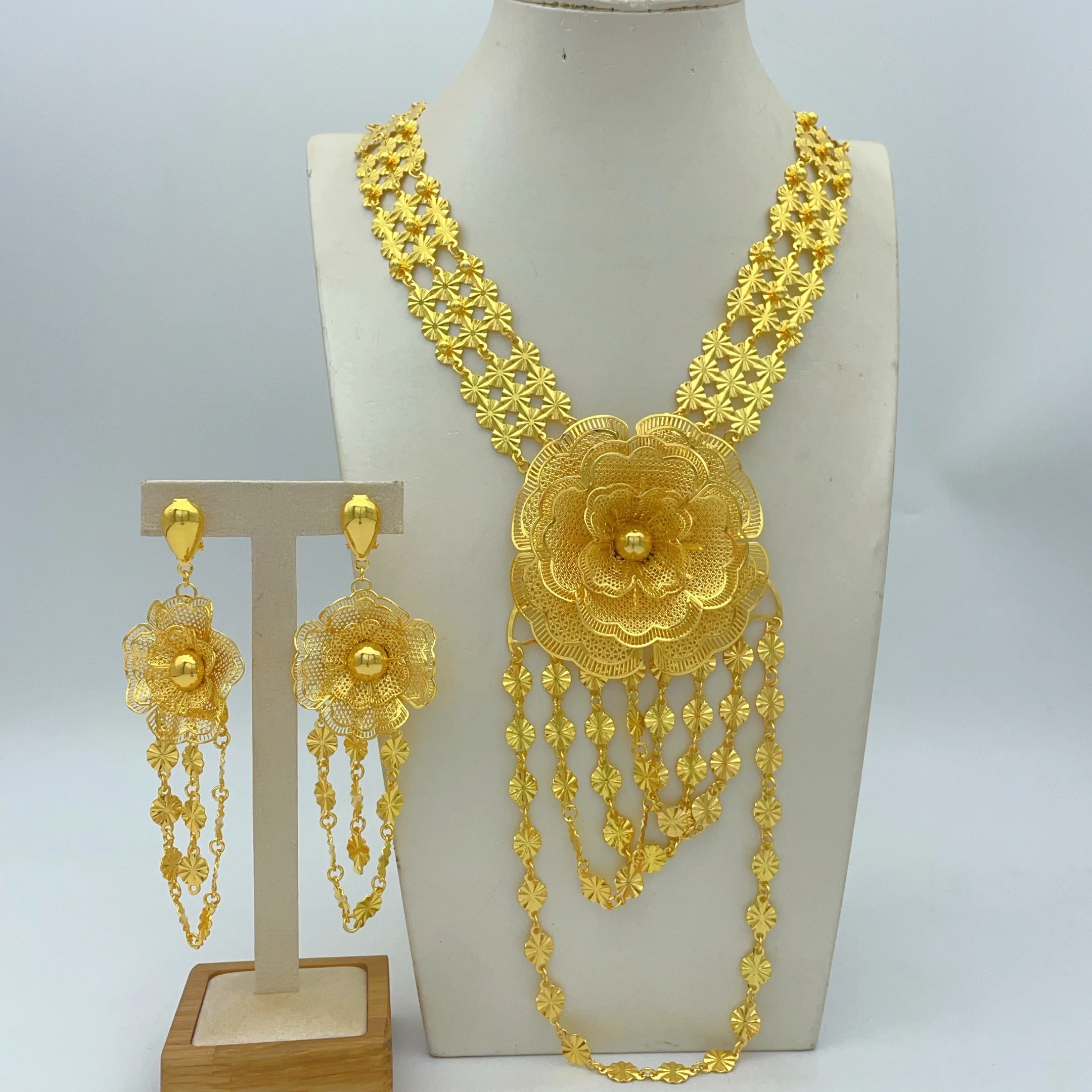 Luxury Dubai Long Flower Necklace and Earrings Set