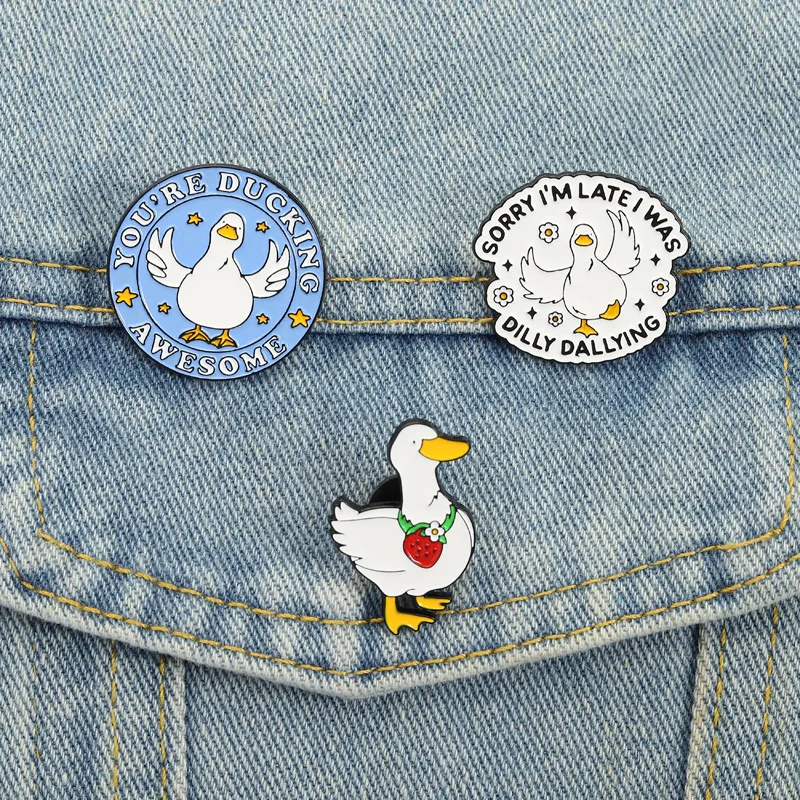 Cartoon Baby Duck-Shaped Badges, Cute Animal Letter Series Pins, Wholesale Backpack and Clothing Decorative Accessories, Gifts
